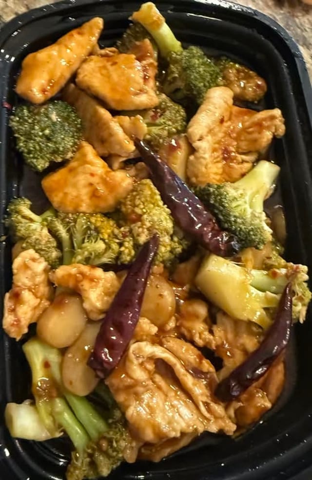 Broccoli Stir-Fry Protein Lunch.